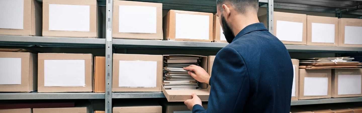 Quels documents administratifs une entreprise doit-elle archiver ?